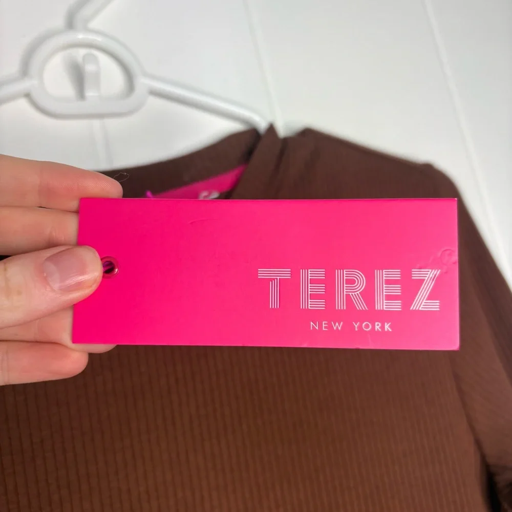 NWT $179 Terez Scoop Neck Long Sleeve Rib Dress in Cafe Brown Midi Size Small - Picture 5 of 10